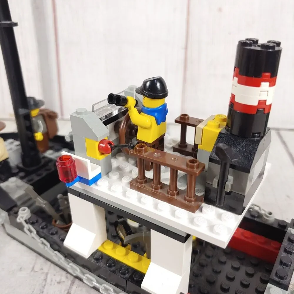 99% Complete - LEGO Adventurers: Jungle: River Expedition Set 5976 - FEW Missing